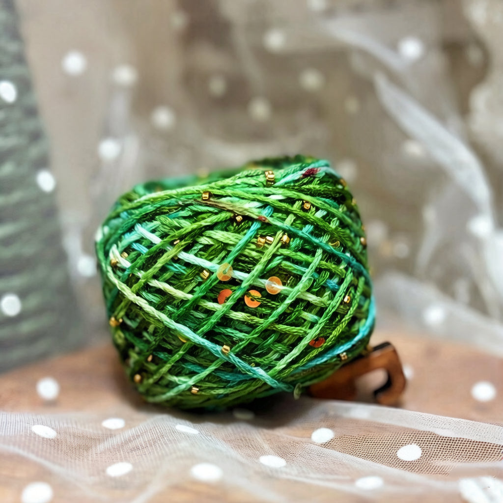 Golden Toad DIY Accessory Kit – Choose Your Frog Back Yarn | Includes Belly Yarn, Glass Eyes, Crown, Necklace & More (Make 1 Toad)