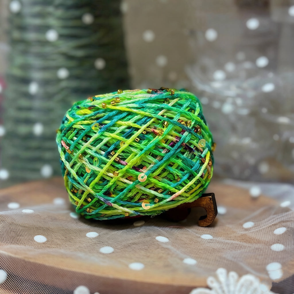 Golden Toad DIY Accessory Kit – Choose Your Frog Back Yarn | Includes Belly Yarn, Glass Eyes, Crown, Necklace & More (Make 1 Toad)