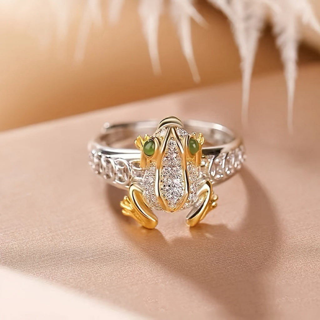 Frog-Shaped Mini Crown – Green-Eyed, Diamond-Paved Toad Tiara | Silver Geometric Band (Can Be Worn as a Ring)