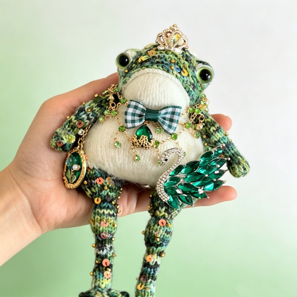 The Enchanted Toad Court – 7 Fairy-Tale Colorways, Hand-Knitted Royal Figurines | The Third Space