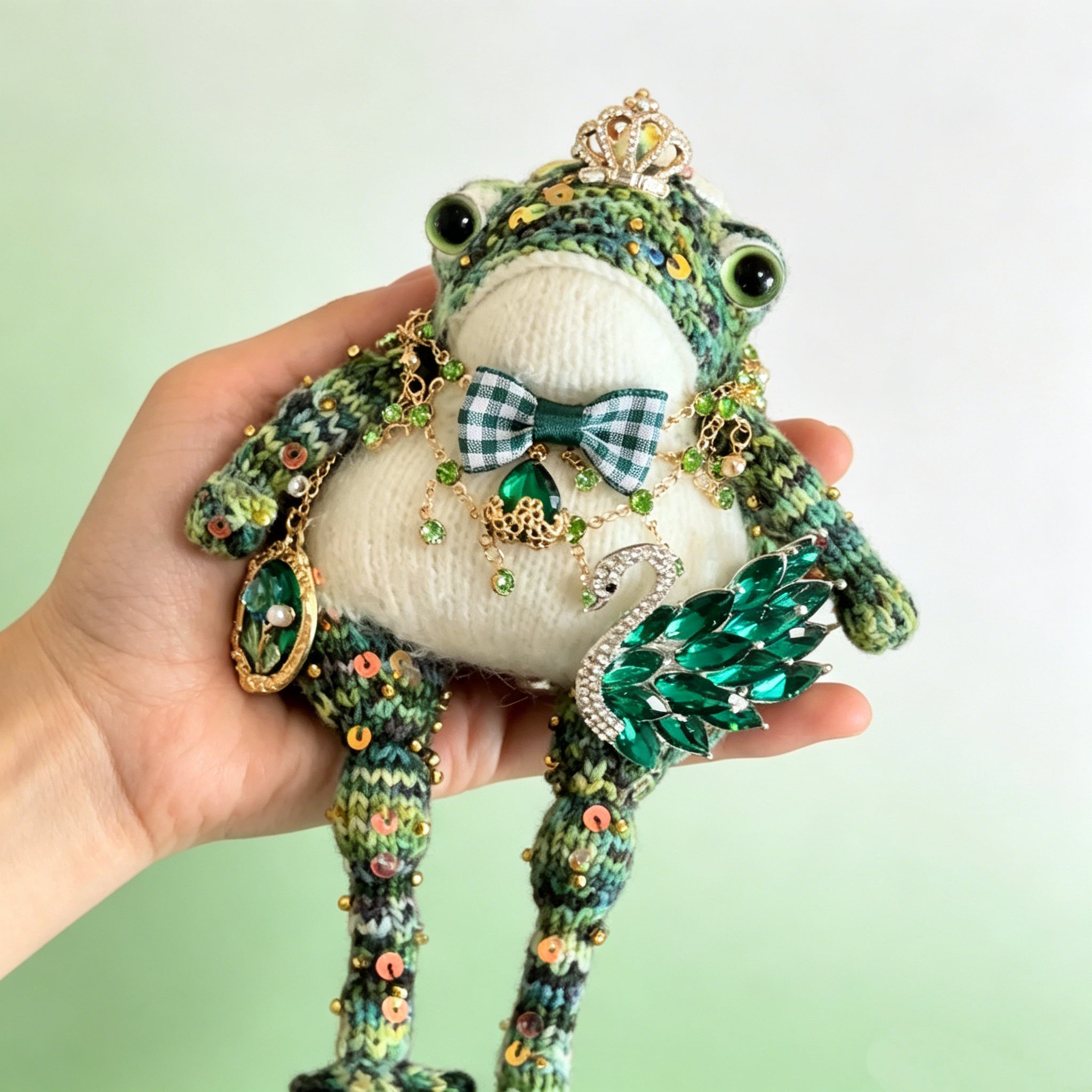 The Enchanted Toad Court – 7 Fairy-Tale Colorways, Hand-Knitted Royal Figurines | The Third Space