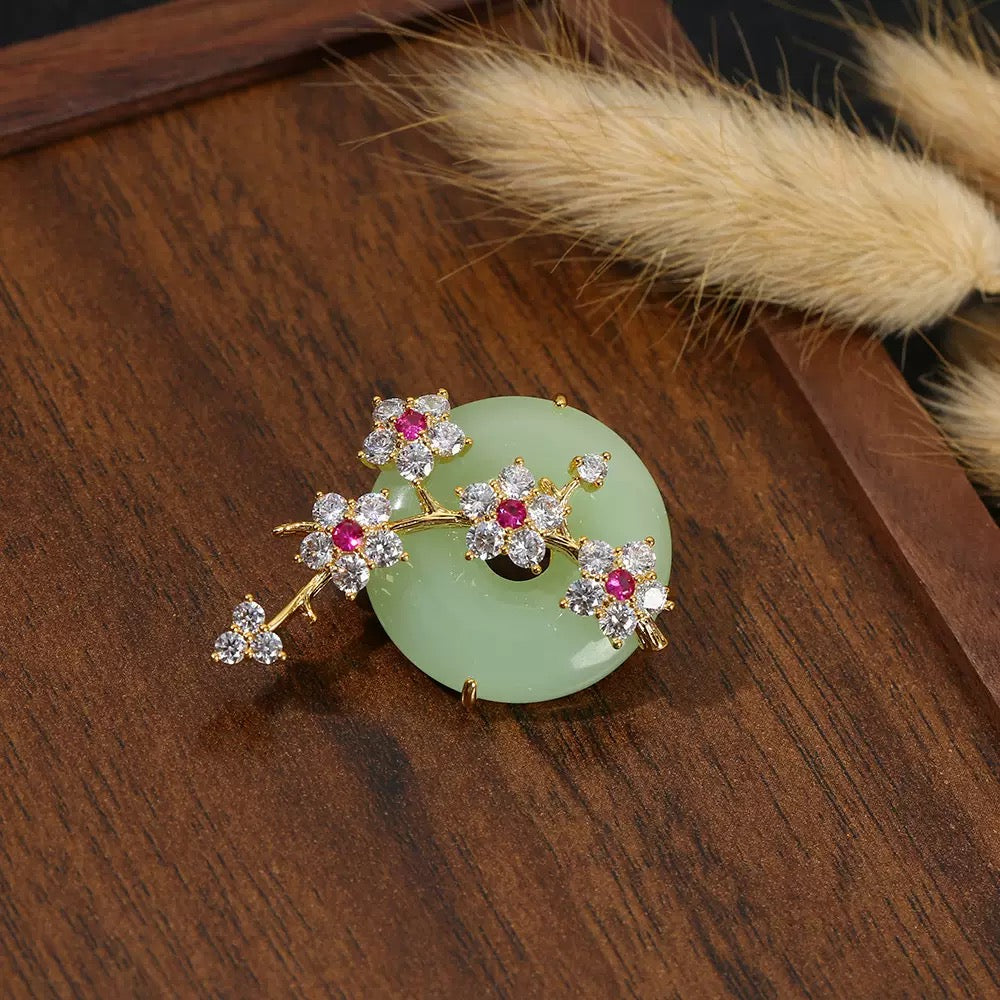 The Toad Who Inherited a Jewel Box – Choose Your Crowned Knitted Treasure