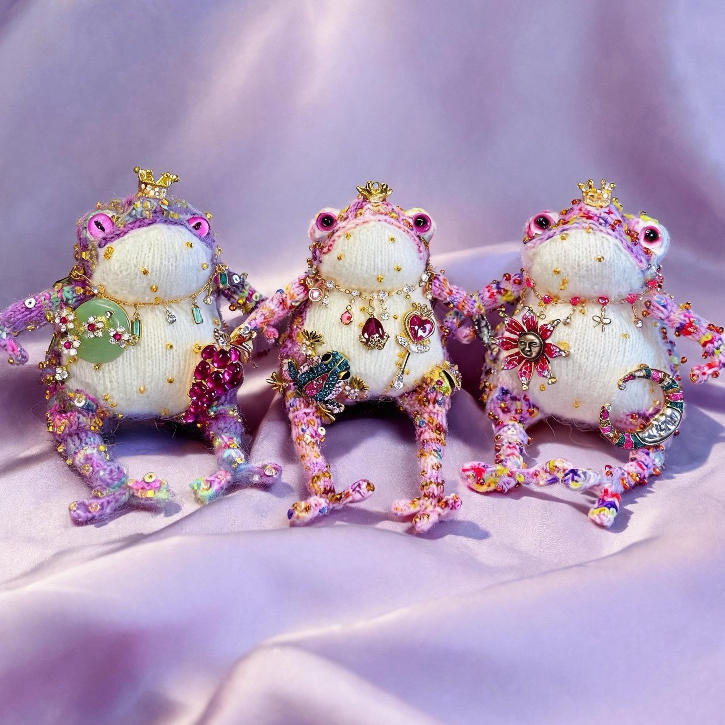 The Toad Who Inherited a Jewel Box – Choose Your Crowned Knitted Treasure