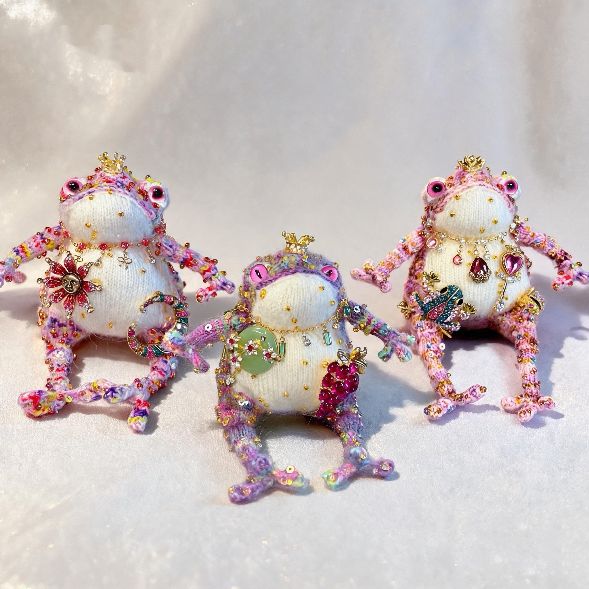 The Toad Who Inherited a Jewel Box – Choose Your Crowned Knitted Treasure